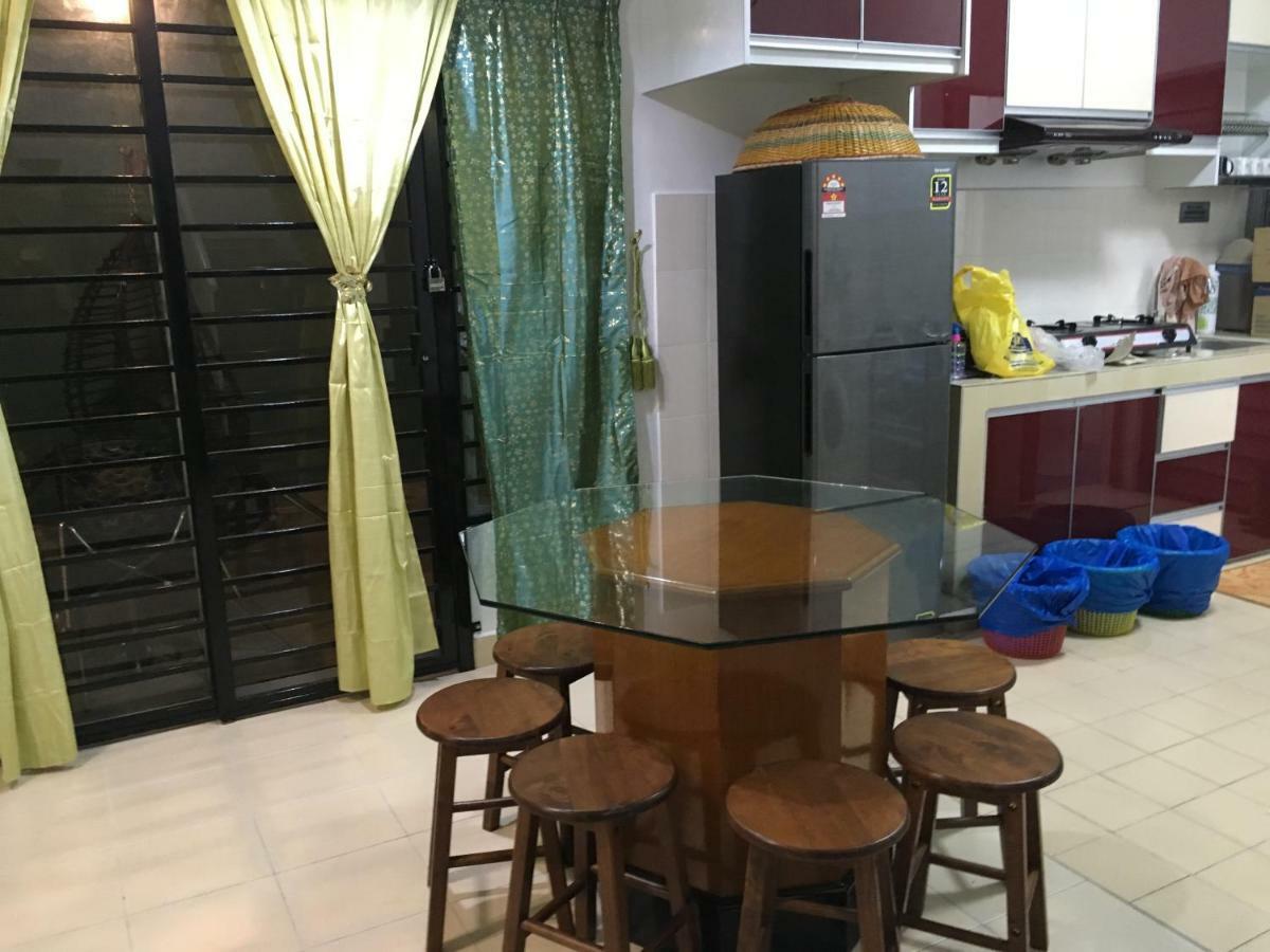 Villa Permata Impian Bangi Exterior foto