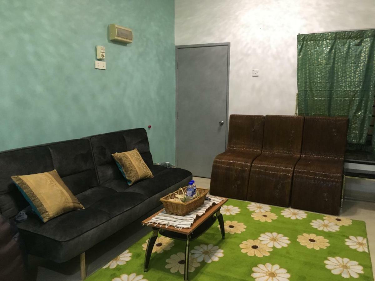 Villa Permata Impian Bangi Exterior foto